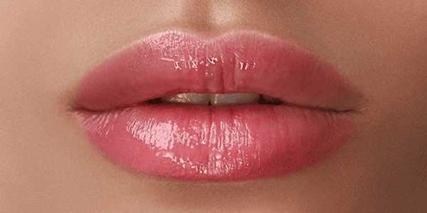 Diseño de micropigmentación de labios: Volumen y Definición